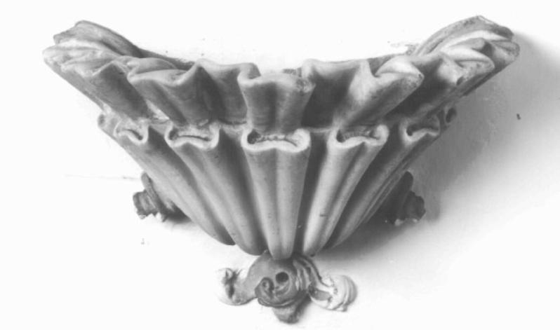 acquasantiera da parete - ambito veneto (inizio sec. XIX)