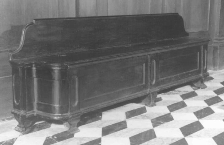 cassapanca - ambito veneto (prima metà sec. XX)