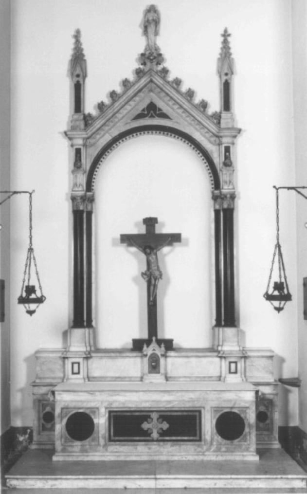 altare di Barsanti Amedeo Da Pietrasanta (sec. XIX)