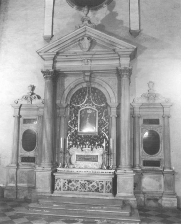 motivi decorativi geometrici/ motivi decorativi a specchiature mistilinee (paliotto) - ambito veneto (sec. XVIII)