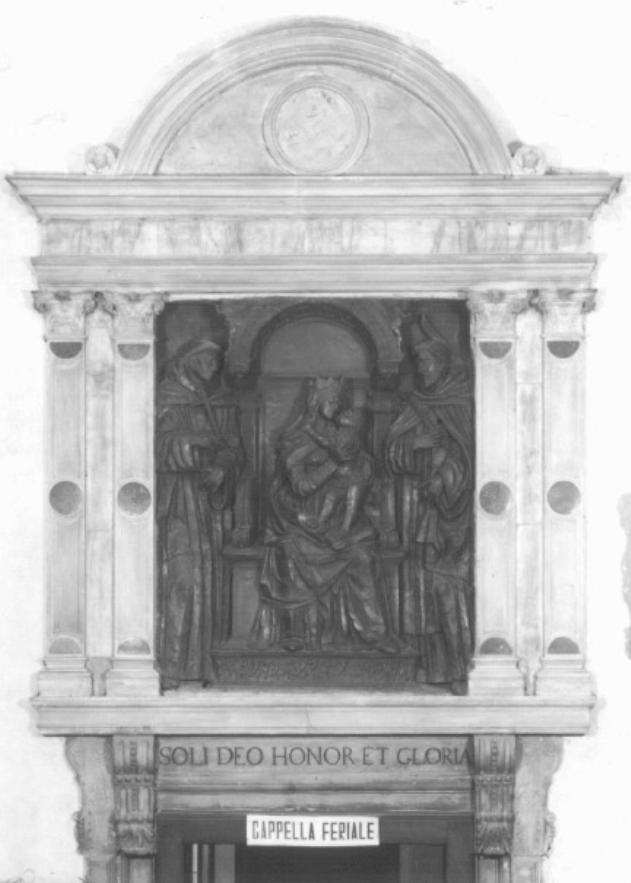 Madonna con Bambino in trono tra San Francesco d'Assisi e San Pietro/ altri (ancona) di Bellano Bartolomeo, Briosco Andrea Detto Riccio (sec. XV)