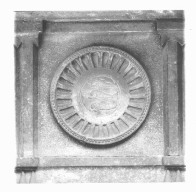 stemma gentilizio della famiglia Dolfin (rilievo) - ambito veneto (sec. XVI)
