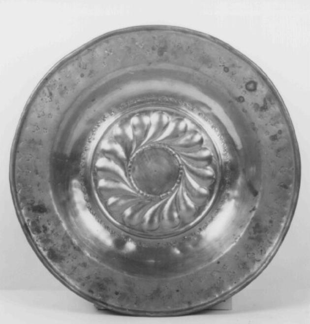piatto per elemosine - produzione feltrina (?) (seconda metà sec. XIX)