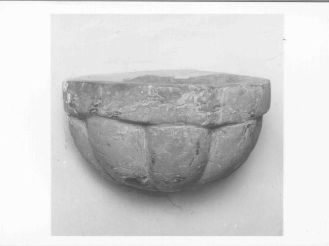 acquasantiera da parete - ambito veneto (sec. XVIII)