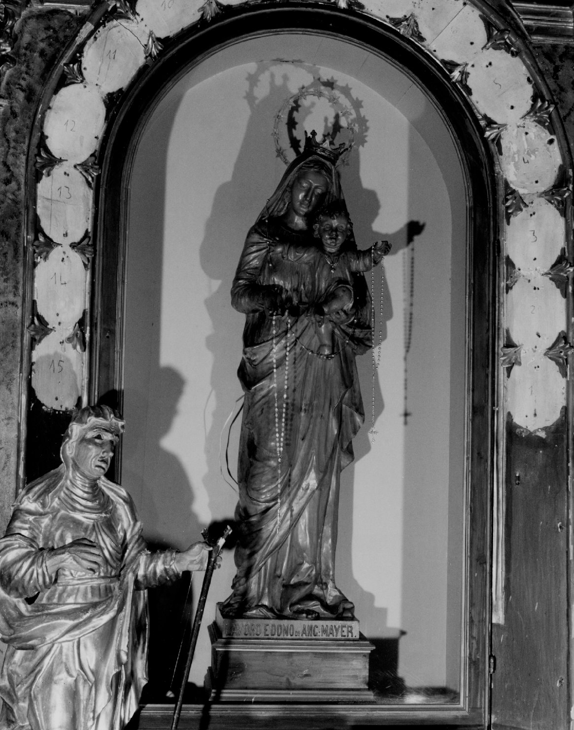 Madonna con Bambino (statua) di Mayer Angelo (ultimo quarto sec. XIX)