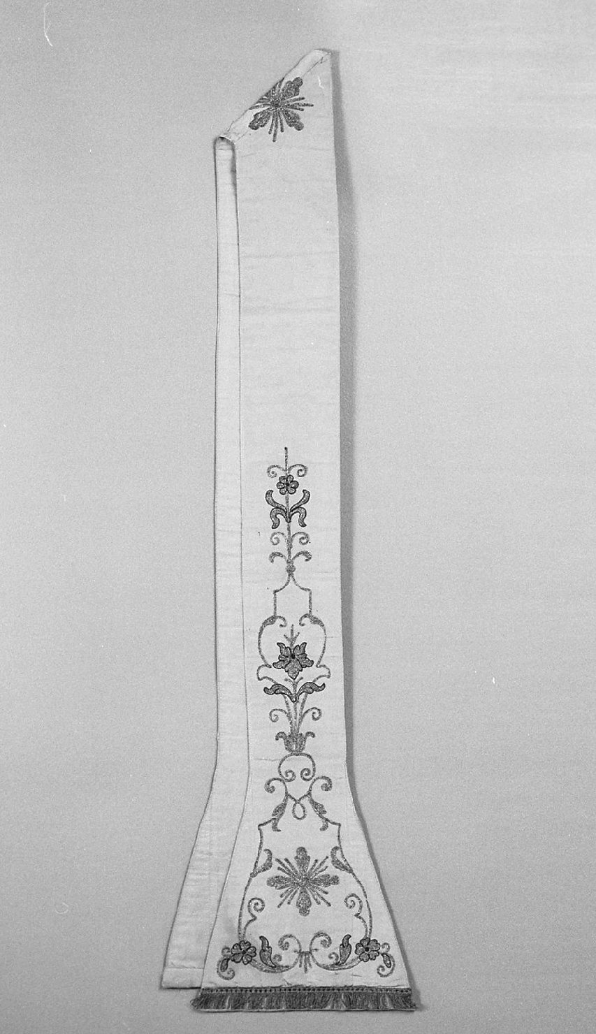 stola, elemento d'insieme - ambito veneto (primo quarto sec. XX)