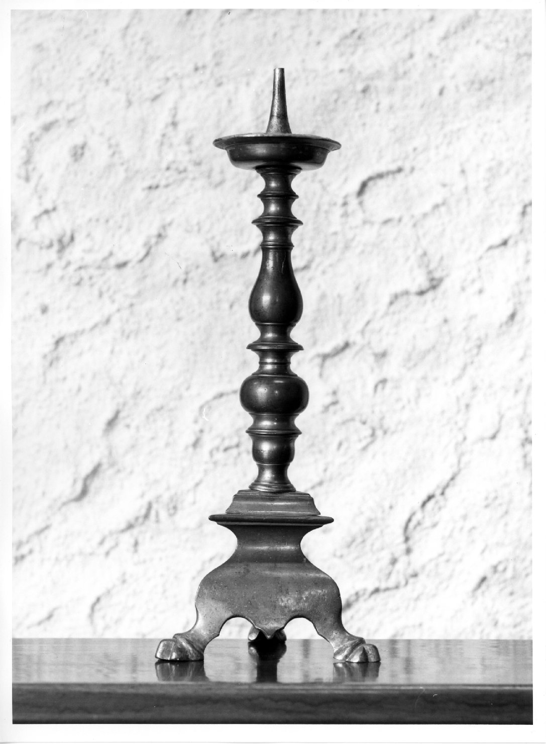 candeliere d'altare - ambito veneto (seconda metà sec. XVII)