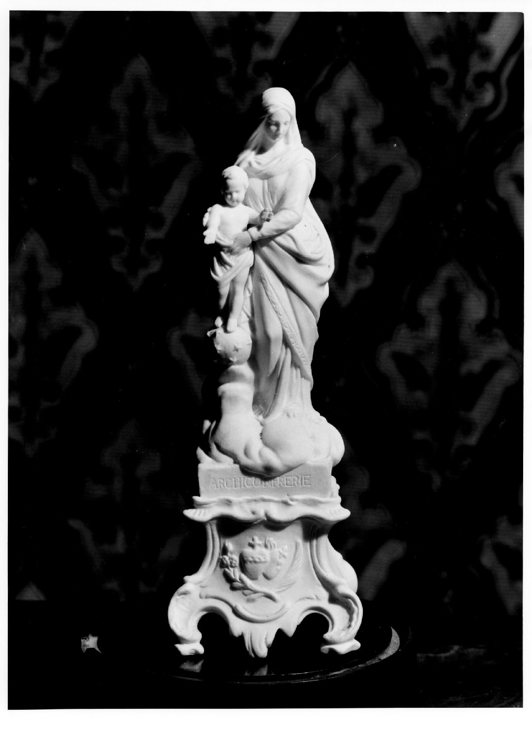 Madonna con Gesù Bambino salvatore (statuetta) - manifattura bassanese (?) (sec. XIX)