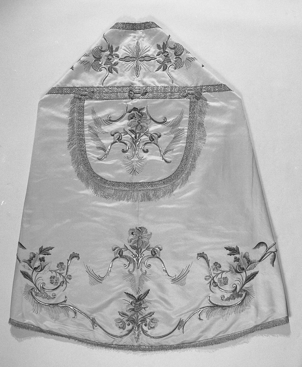 piviale - ambito veneto (secc. XIX/ XX)