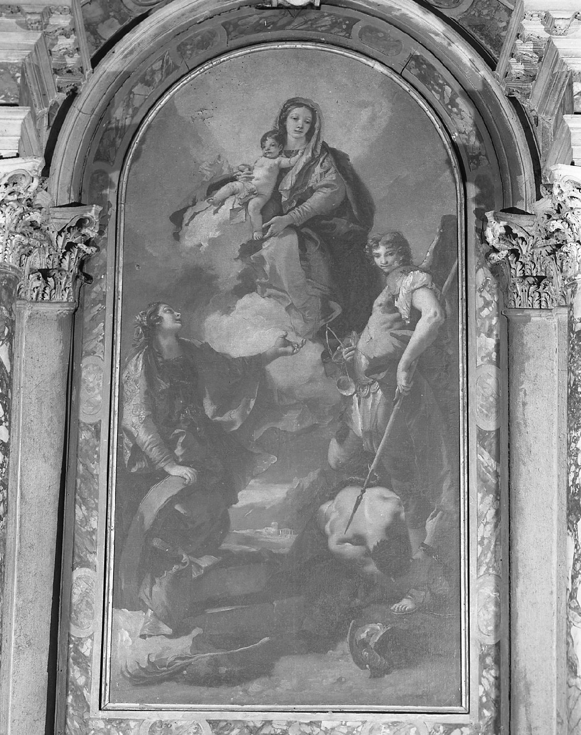 Madonna del Carmine tra Santa Caterina e San Michele arcangelo (pala d'altare) - ambito veneto (sec. XVIII)