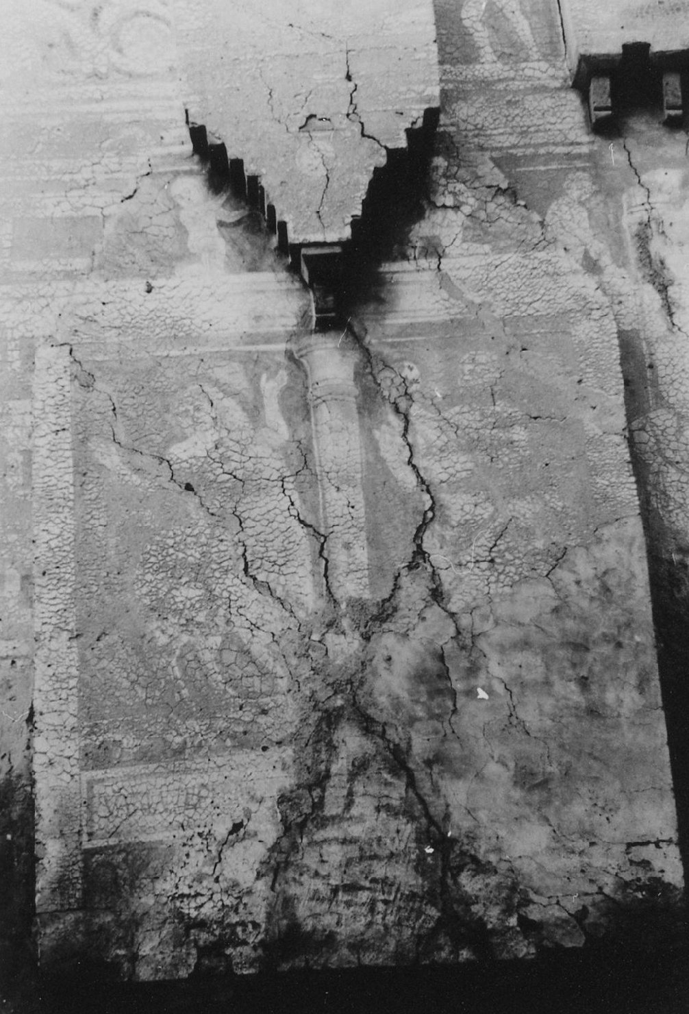 figura umana/ Motivo decorativo con putto (dipinto) di Dario Di Giovanni Da Treviso (sec. XV)