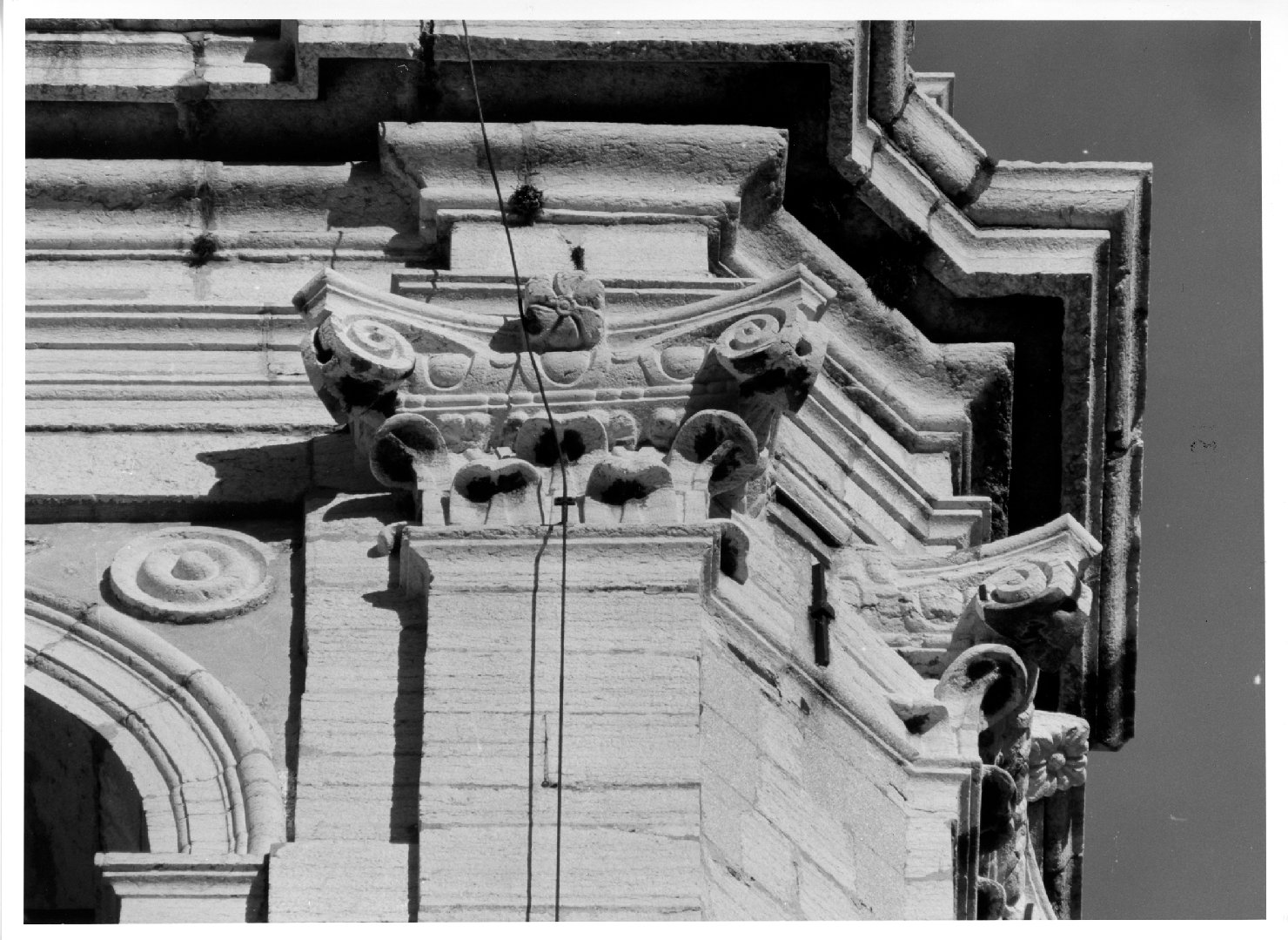 capitello composito di Juvarra Filippo (sec. XVIII)