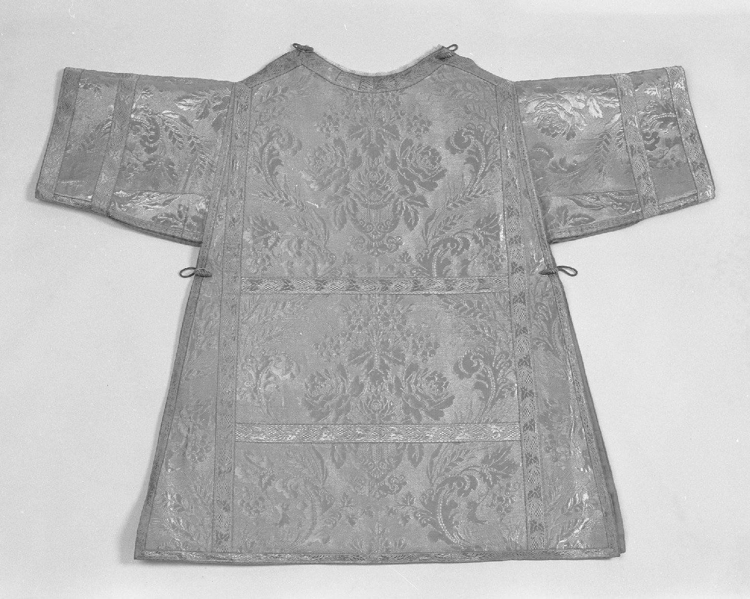 tunicella, elemento d'insieme - ambito veneto (secondo quarto sec. XX)