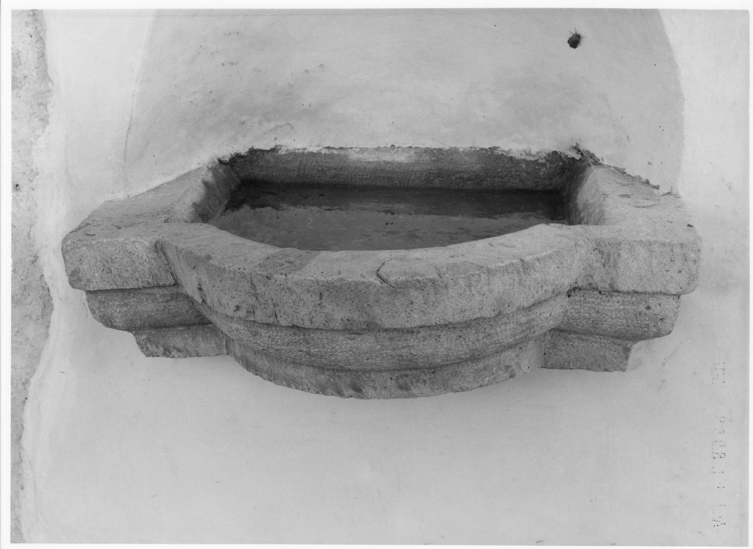 acquasantiera - da parete - manifattura veneta (sec. XVIII)
