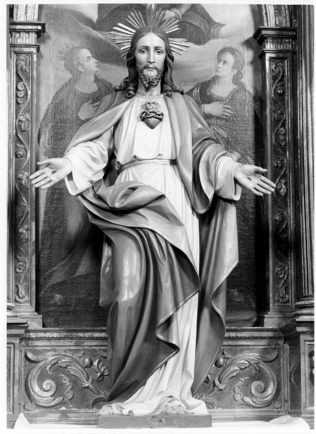 Sacro Cuore di Gesù (statua) di Collesezzi Giovanni (primo quarto sec. XX)