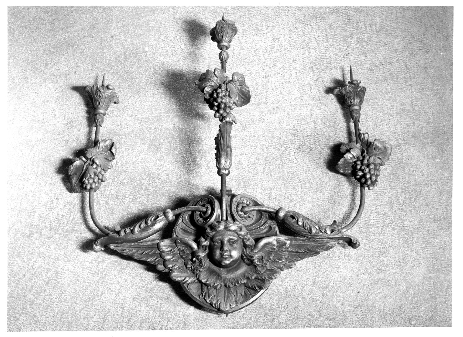 candeliere da parete, serie - bottega bellunese (sec. XVIII)