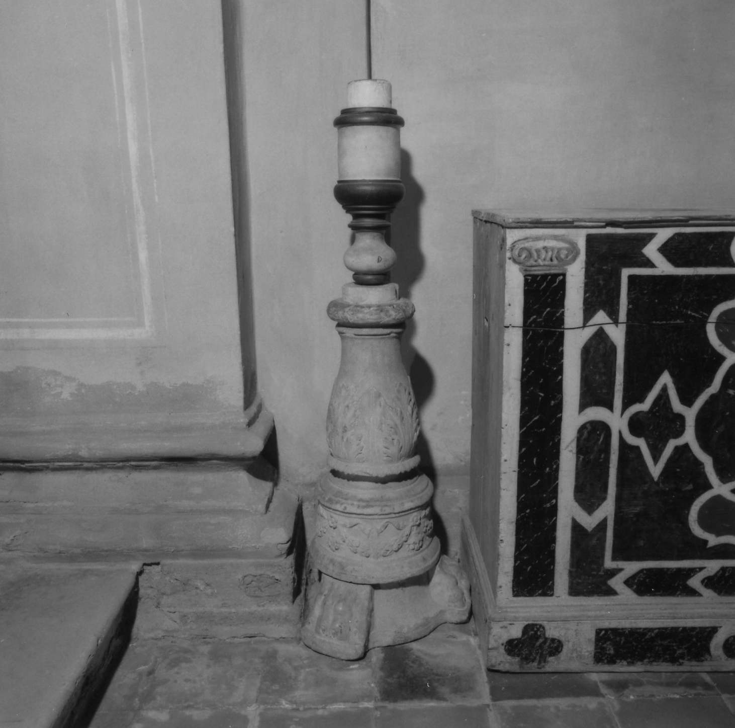 candeliere d'altare - ambito veneto (inizio sec. XVI)