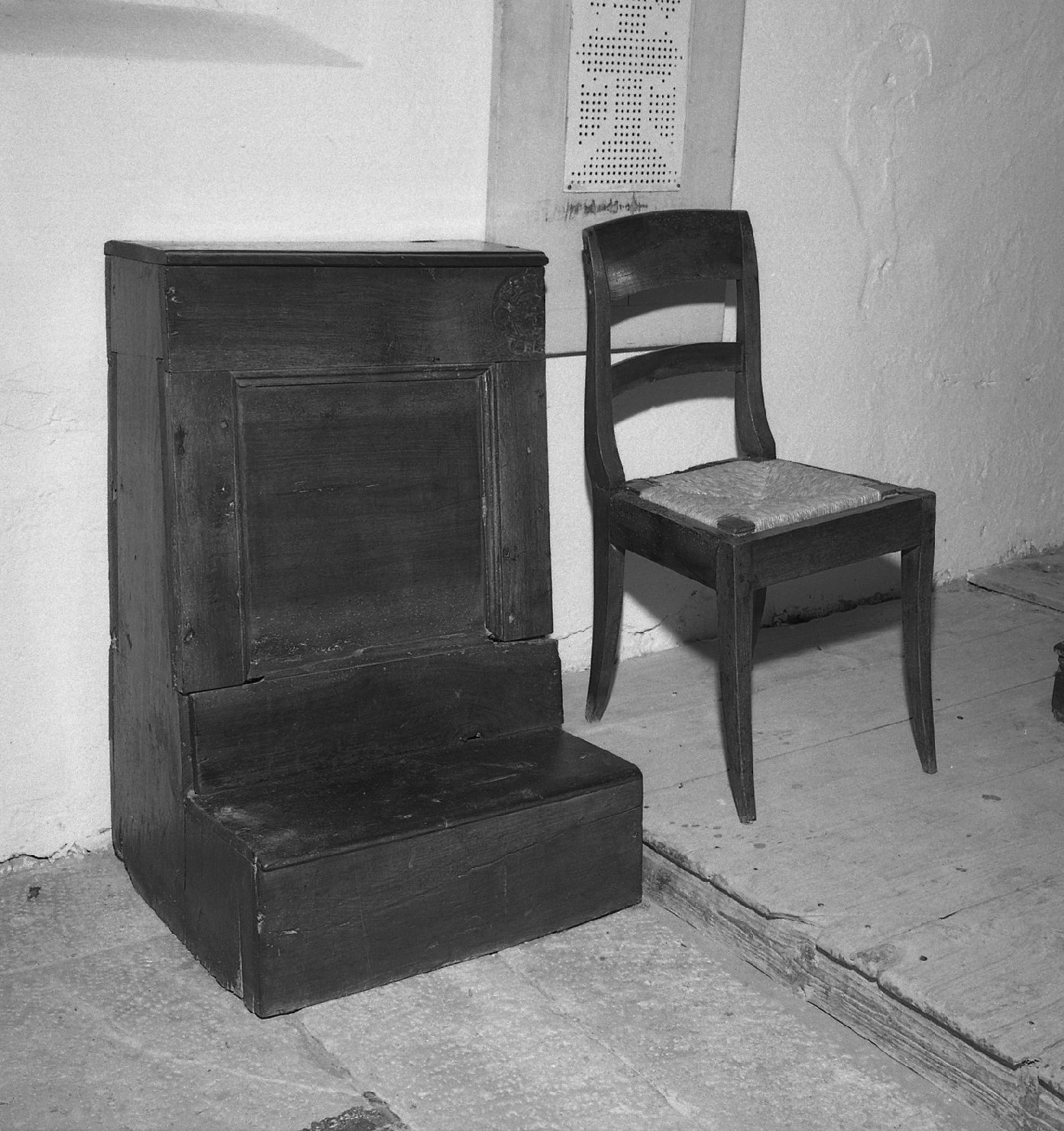 inginocchiatoio - ambito bellunese (inizio sec. XX)