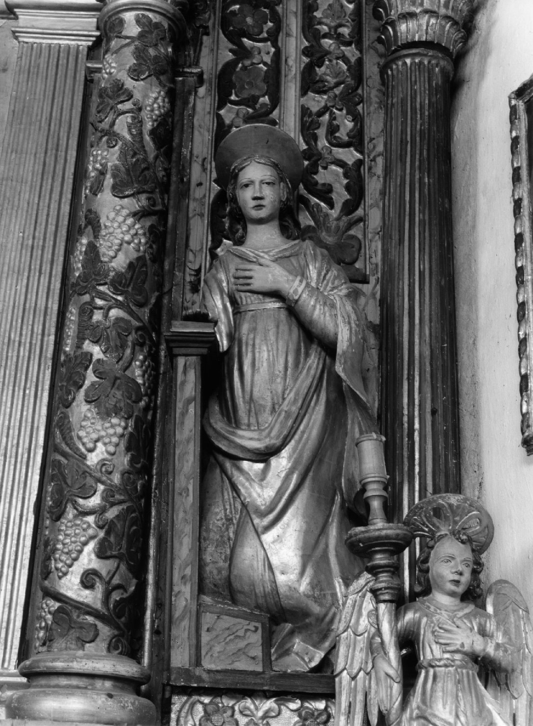 angelo con libro (statua, elemento d'insieme) - manifattura altoatesina (sec. XVII)