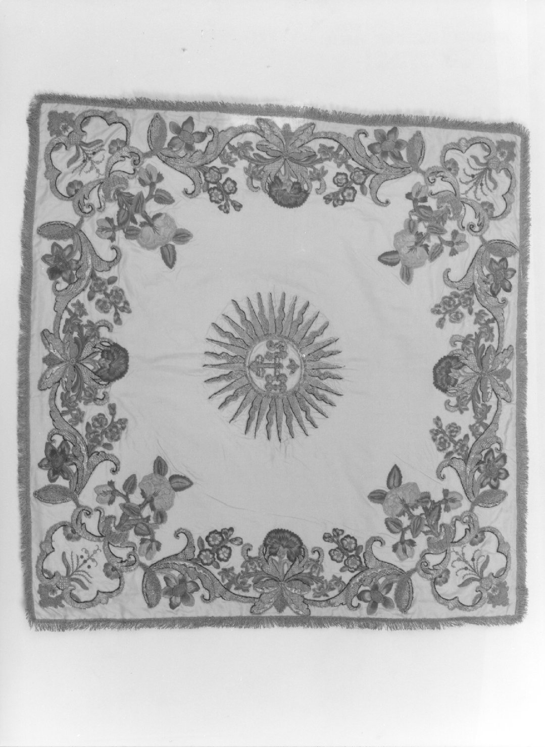 velo di calice, elemento d'insieme - ambito veneto (seconda metà sec. XIX)