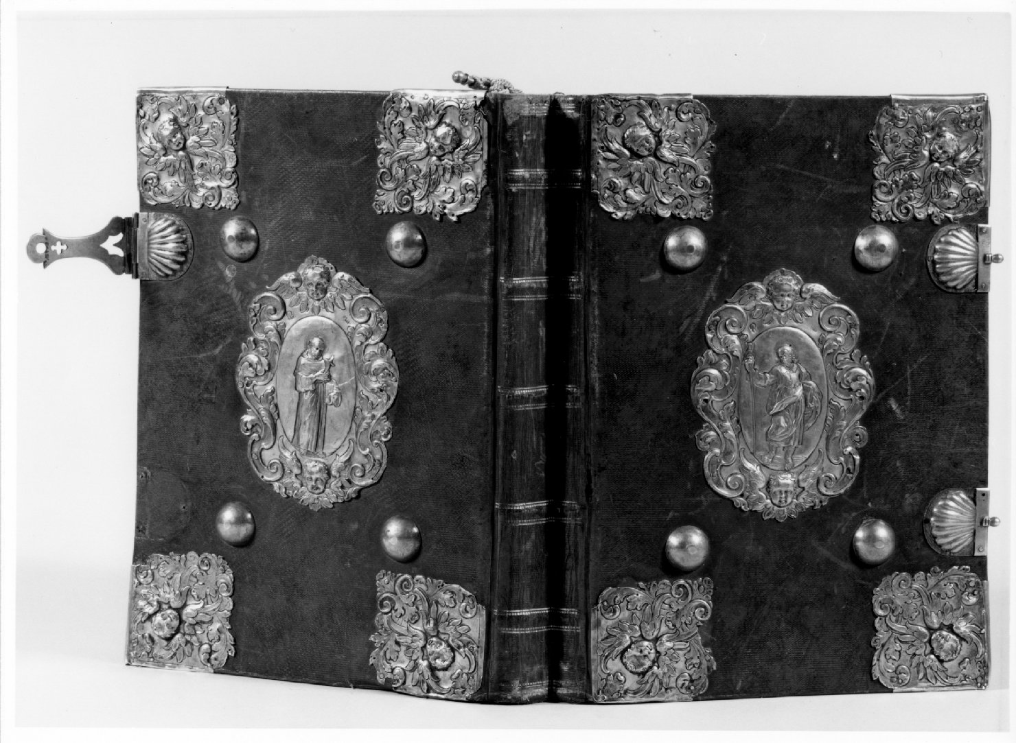 coperta di libro liturgico - bottega veneziana (prima metà sec. XVIII)