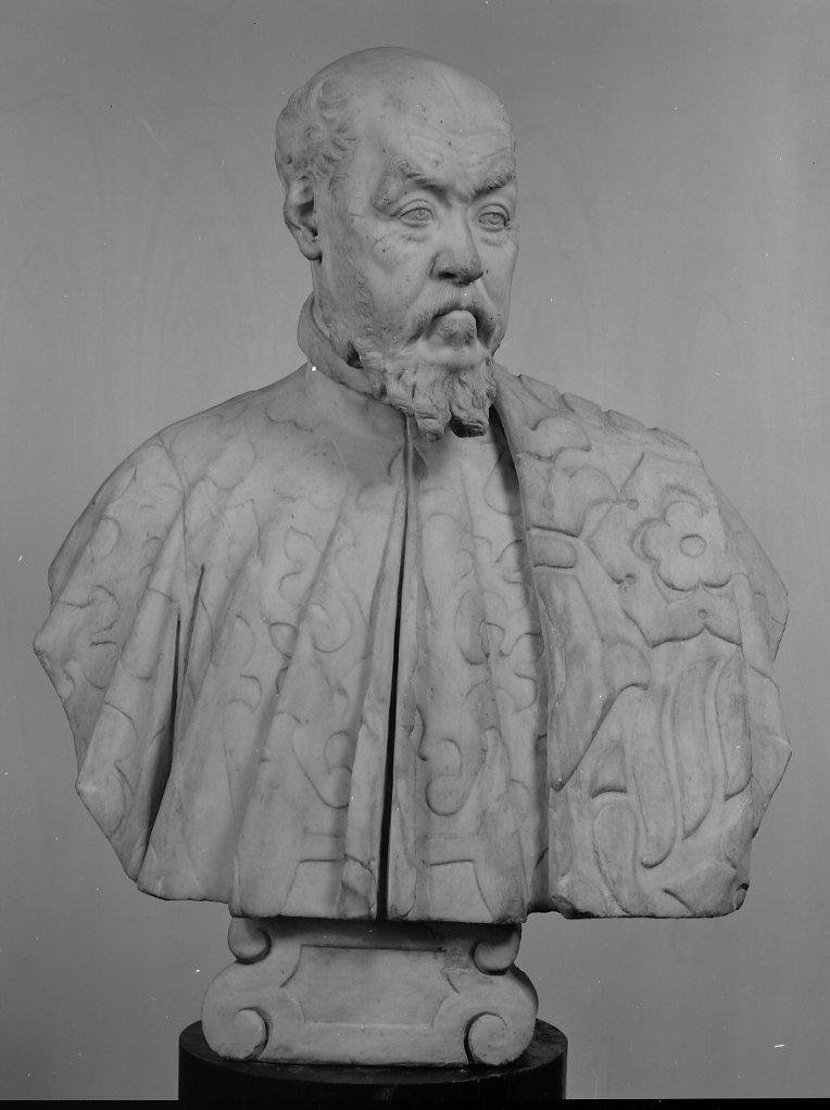busto ritratto d'uomo (busto, opera isolata) di Vittoria Alessandro (secc. XVI/ XVII)