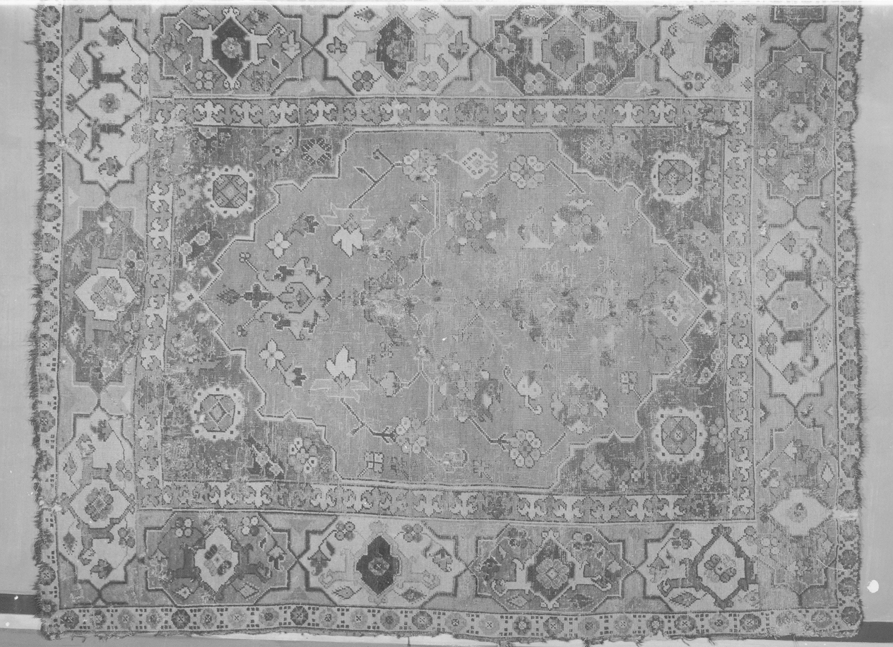 motivi decorativi geometrici e vegetali stilizzati (tappeto, opera isolata) - ambito Europa centro-orientale (secc. XVII/ XVIII)