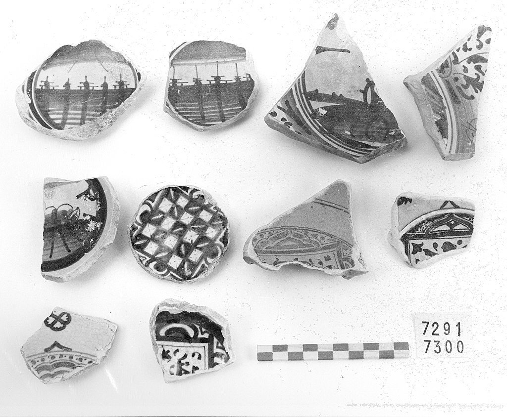 motivi decorativi (scodella, frammento) - ambito faentino (prima metà sec. XVI)