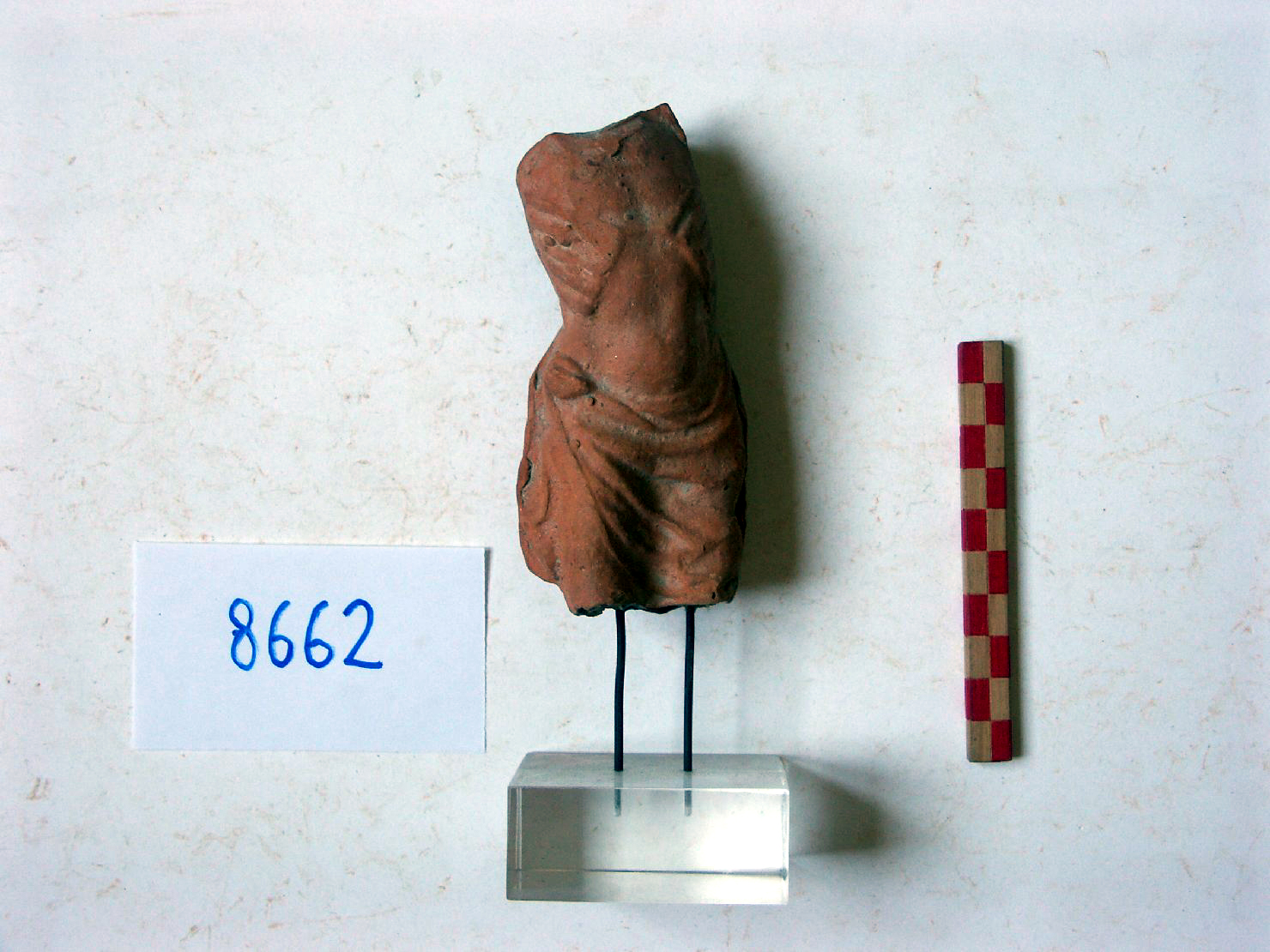 figura maschile (statuetta, frammento) - ambito veneziano (secc. XIV/ XV)