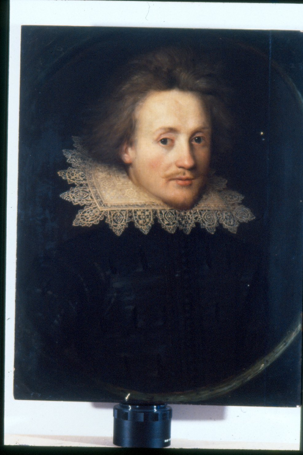 ritratto di gentiluomo, ritratto d'uomo (dipinto) - bottega olandese (sec. XVII)