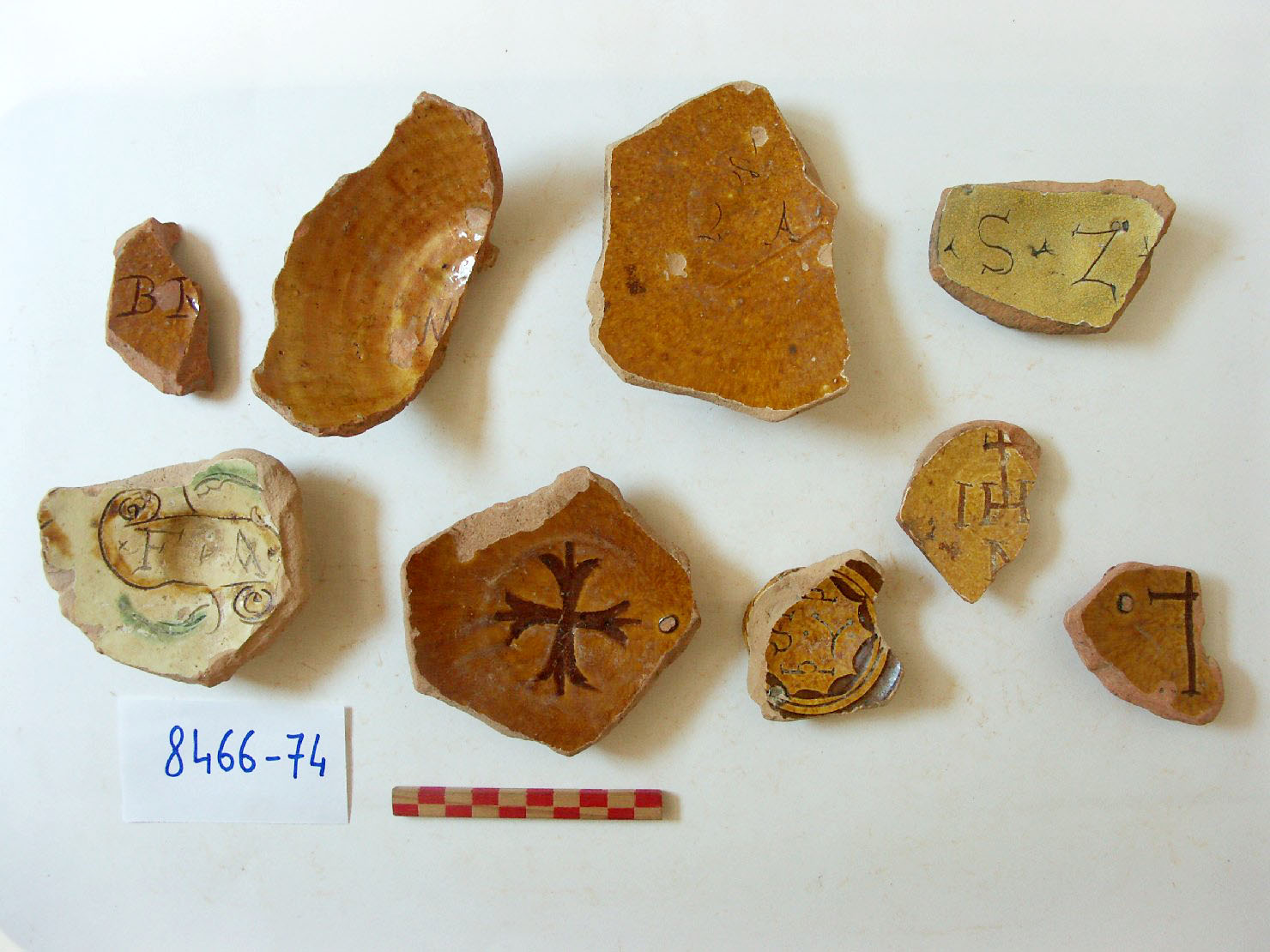 iscrizione (scodella, frammento) - ambito veneziano (secc. XVII/ XVIII)