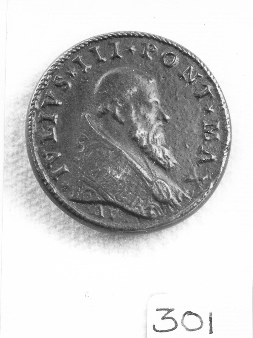 ritratto di ecclesiastico (medaglia) di Vittoria Alessandro (sec. XVI)