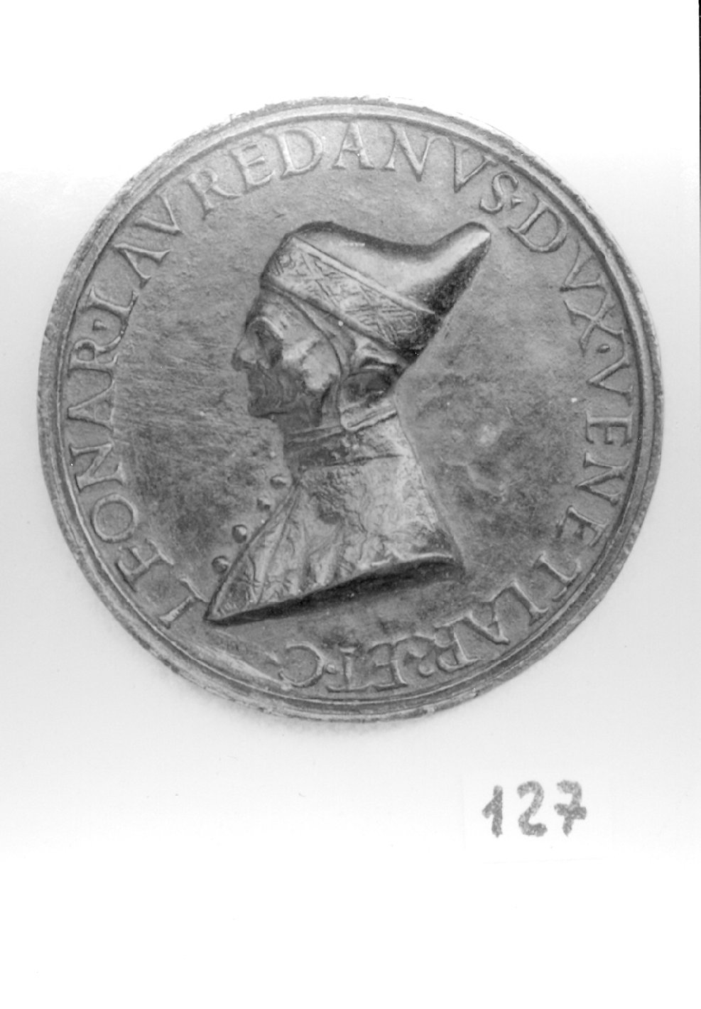 busto di uomo (medaglia, elemento d'insieme) di Gambello Vittore detto Camelio (secc. XV/ XVI)