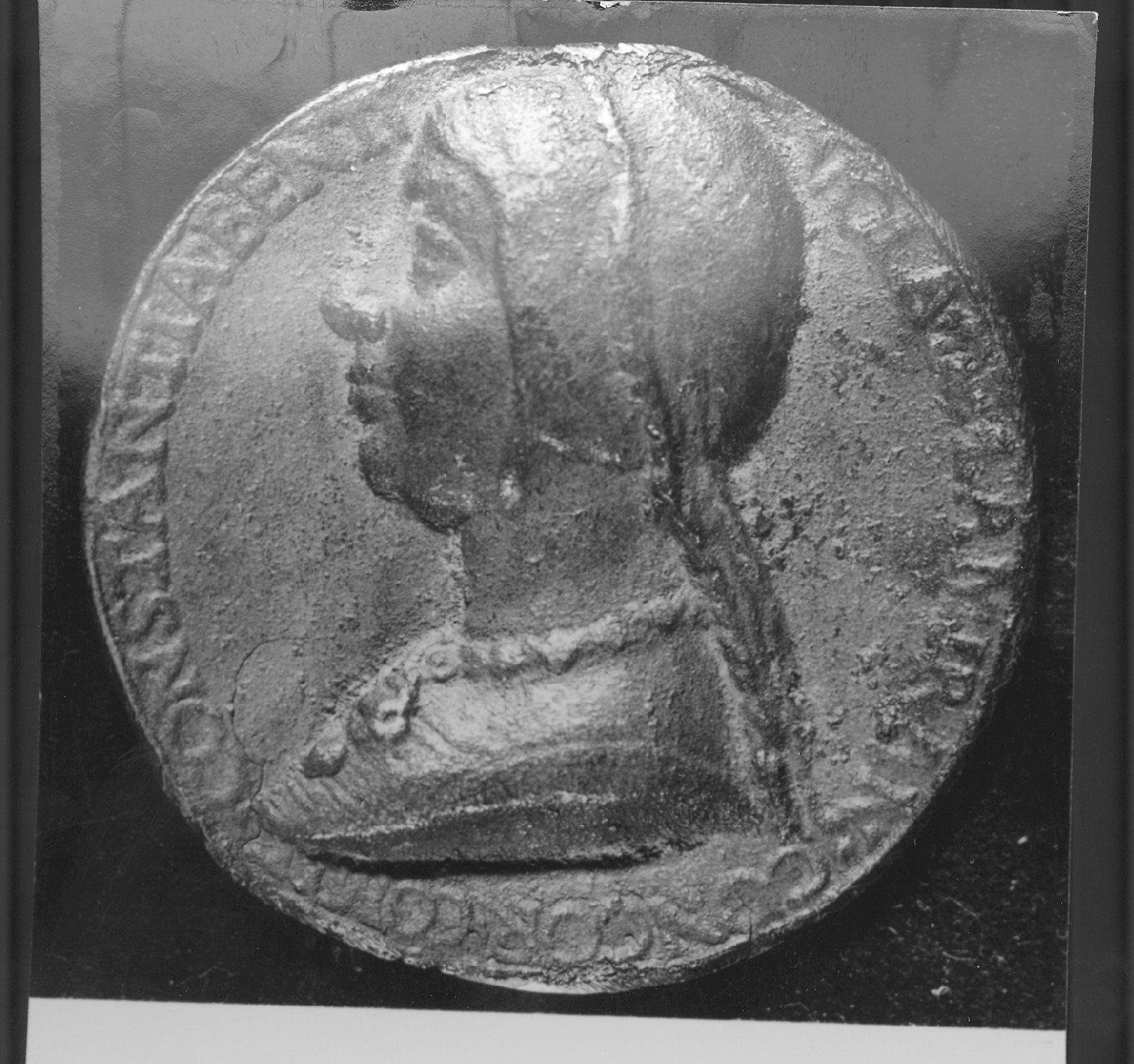 ritratto di donna (medaglia, elemento d'insieme) di Guacialoti Andrea (sec. XV)