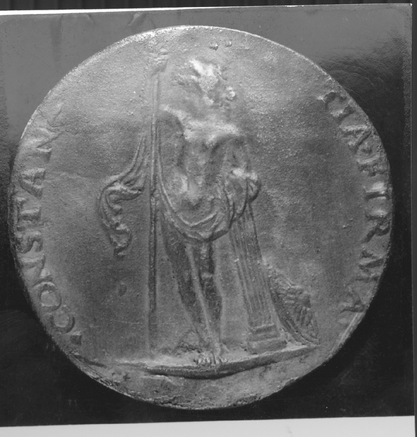 figura femminile (medaglia, elemento d'insieme) di Guacialoti Andrea (sec. XV)