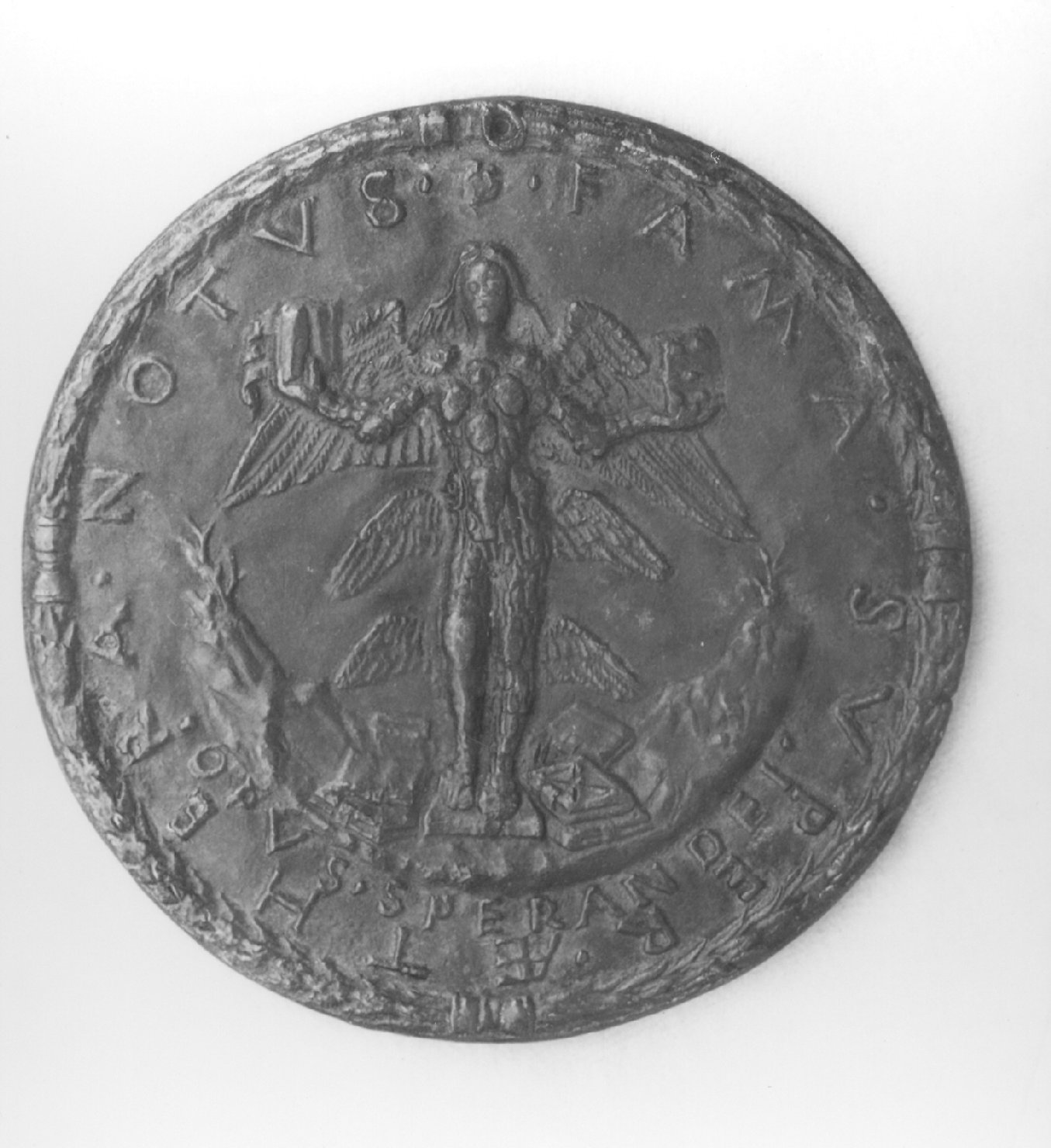 figura femminile (medaglia, elemento d'insieme) di Sperandio (secc. XV/ XVI)