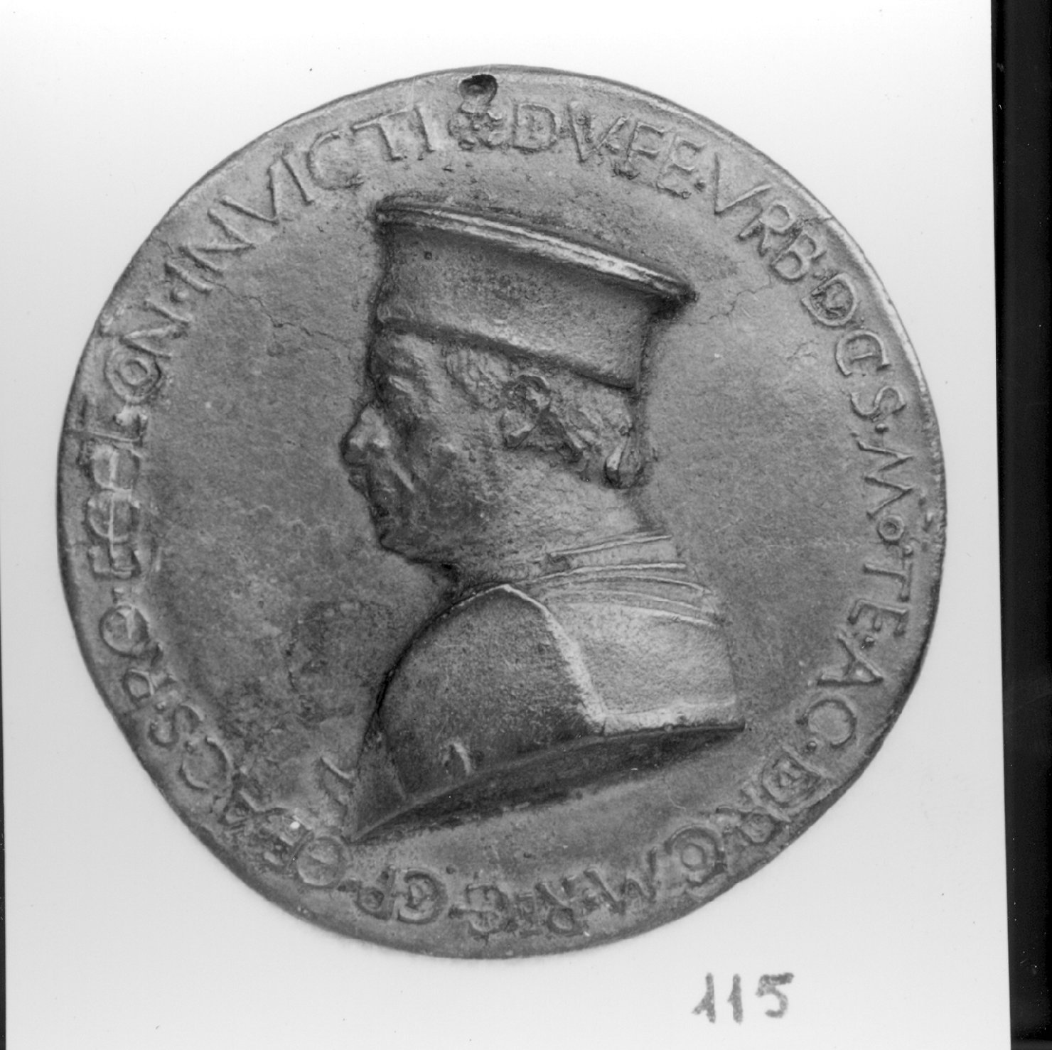 ritratto d'uomo di profilo (medaglia, elemento d'insieme) di Sperandio (secc. XV/ XVI)