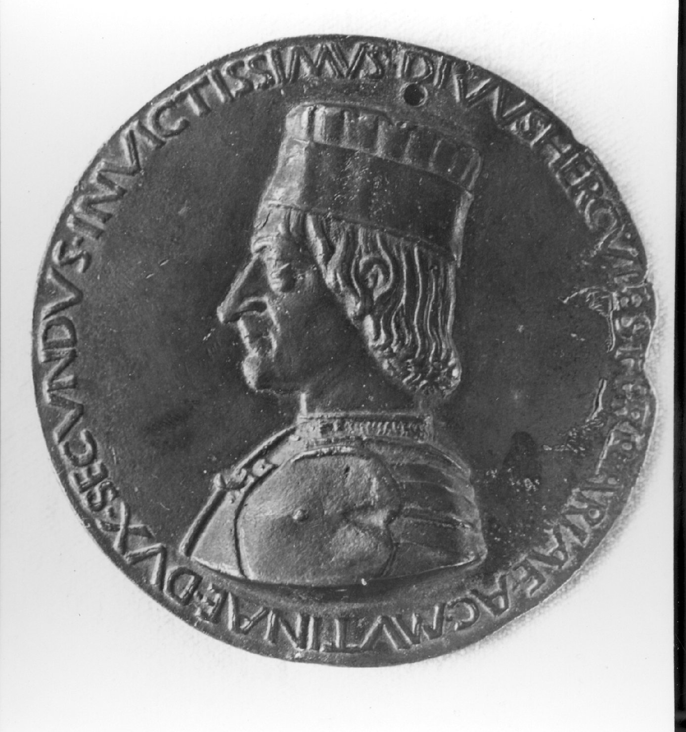 ritratto d'uomo di profilo (medaglia, elemento d'insieme) di Sperandio (secc. XIV/ XV)