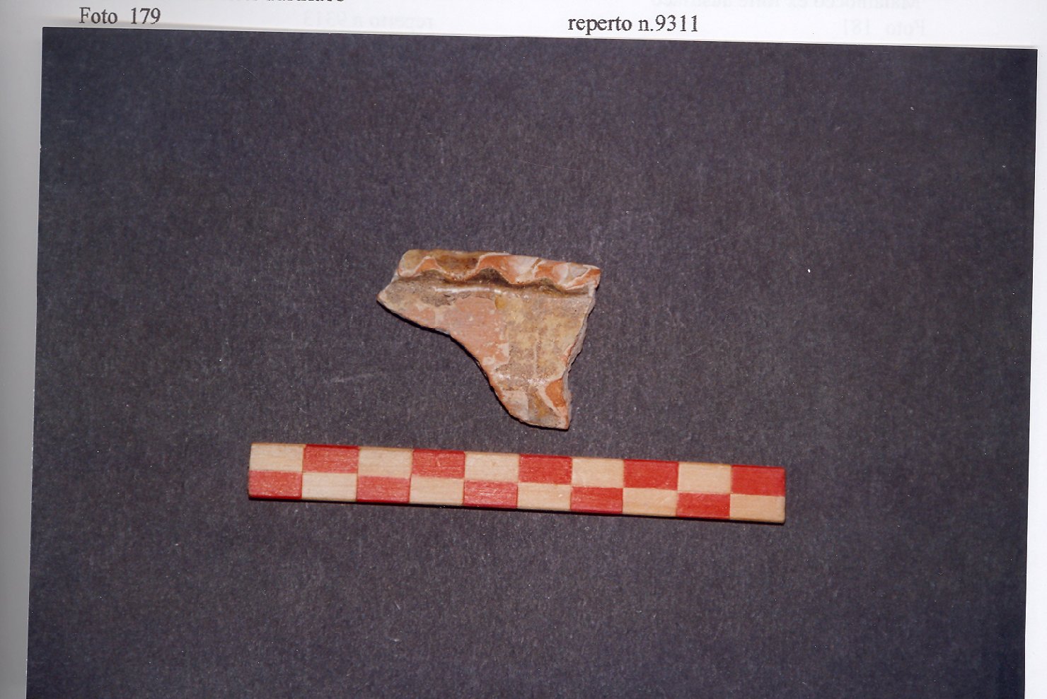 piatto, frammento - ambito veneto (fine/inizio secc. XIII/ XIV)