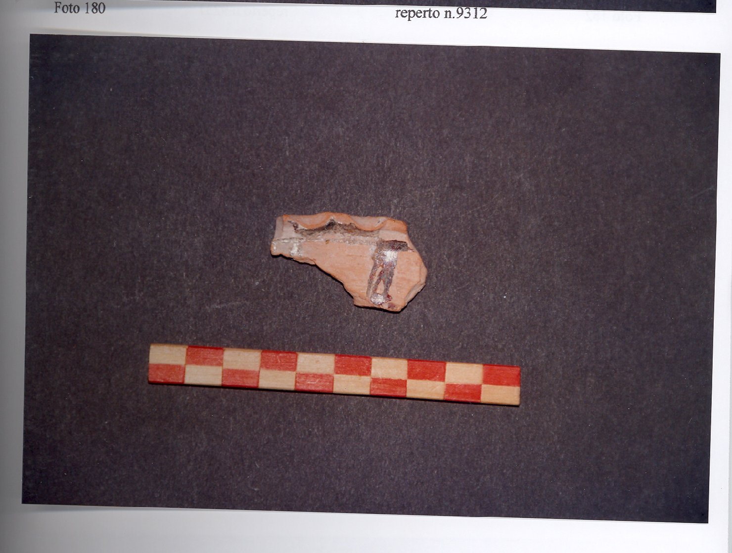 piatto, frammento - ambito veneto (fine/inizio secc. XIII/ XIV)