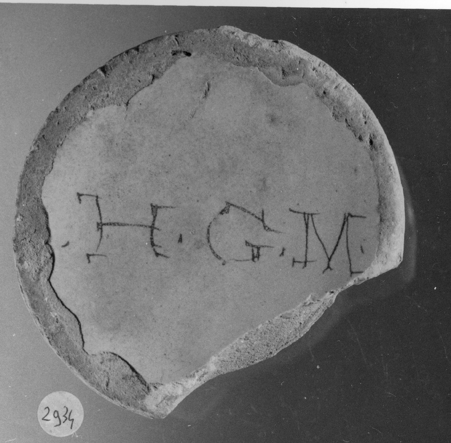 iscrizione (tappo, frammento) - ambito faentino (secc. XV/ XVI)