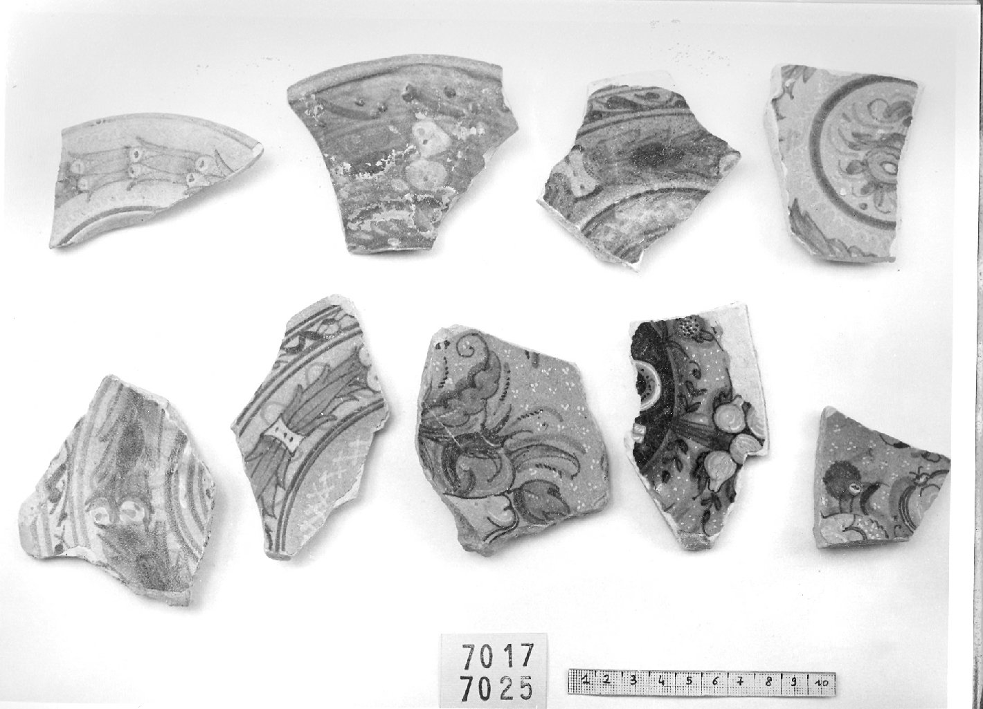 piatto, frammento - ambito faentino (sec. XVI)