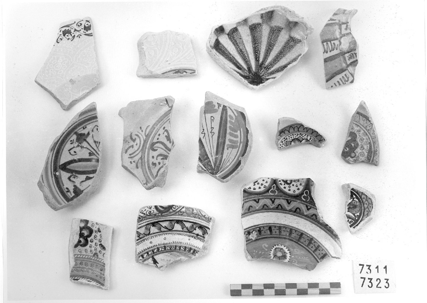 piatto, frammento - ambito faentino (sec. XVI)