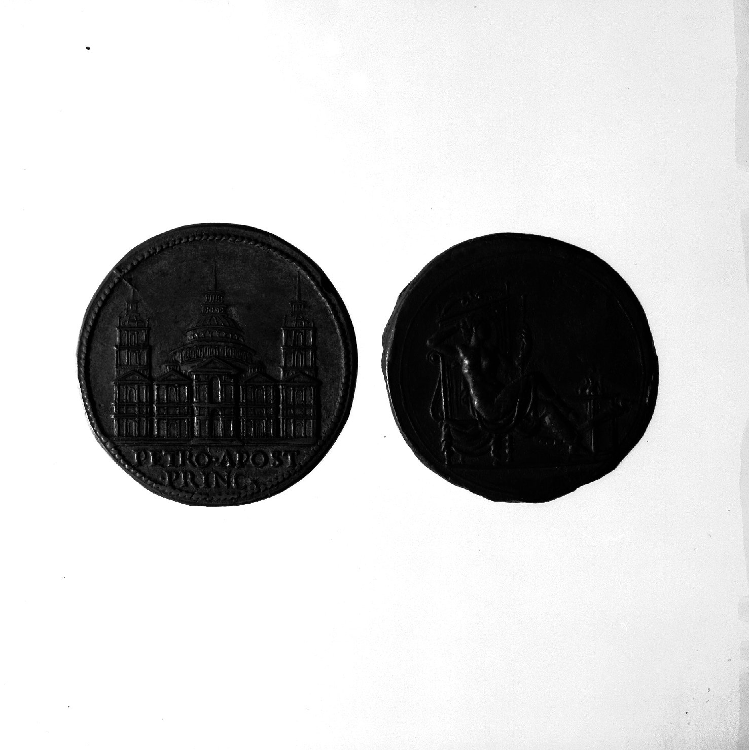 figura femminile seduta (medaglia) - ambito romano (sec. XVI)