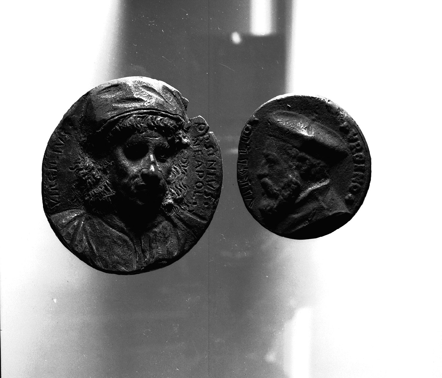 testa d'uomo (medaglia, opera isolata) - ambito romano (sec. XV)