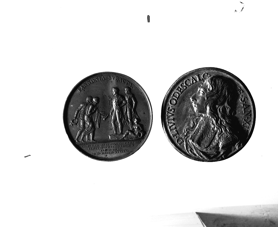 testa d'uomo (medaglia, elemento d'insieme) - ambito parigino (secc. XVII/ XVIII)