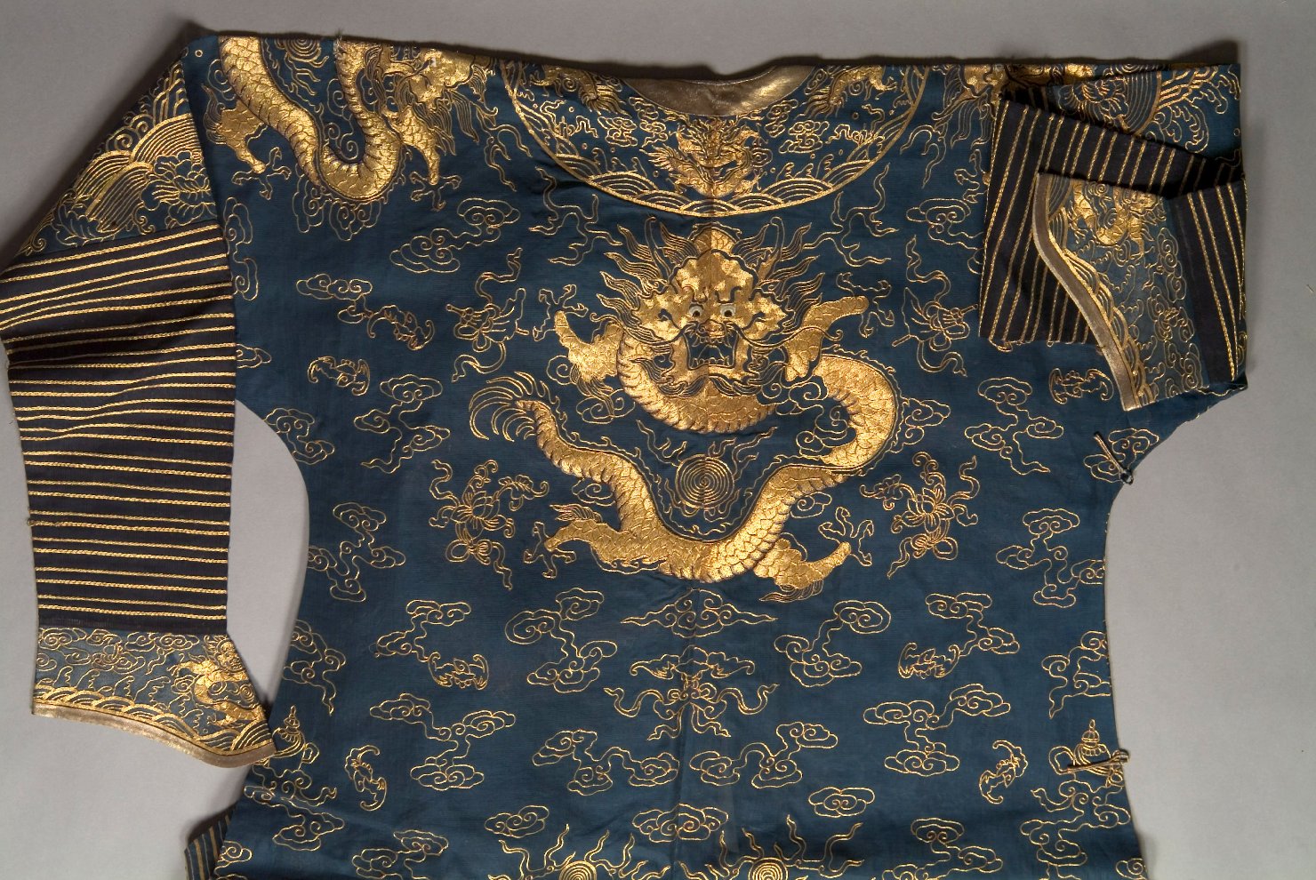 abito, opera isolata - manifattura cinese (sec. XIX)