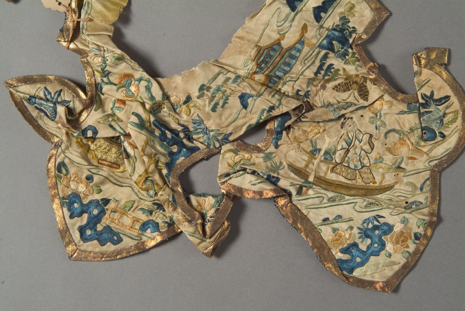 collo di vestito decorato, elementi decorativi (abito, opera isolata) - ambito cinese (sec. XIX)
