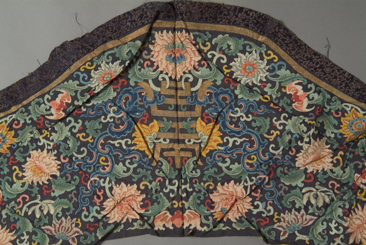 collo decorato, elementi decorativi (abito, opera isolata) - ambito cinese (sec. XIX)