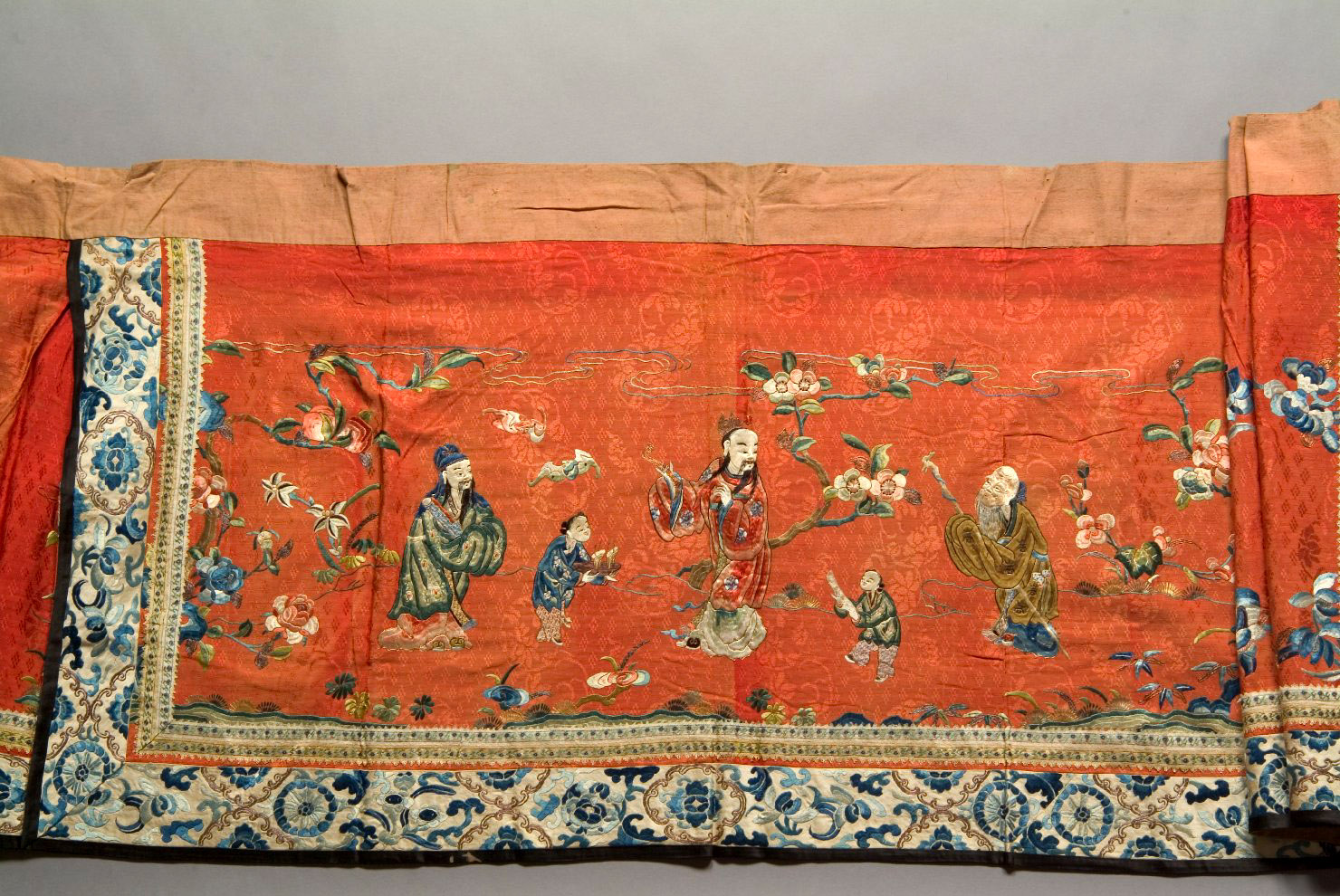 banda superiore di tenda decorata, elementi decorativi (tessuto, opera isolata) - ambito cinese (sec. XIX)